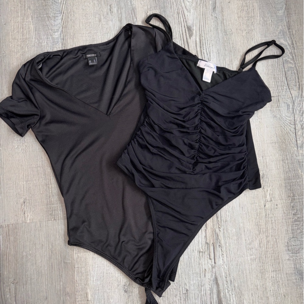 3/30$  Women’s Bodysuit Duo - Solid & Ruched (msg before buying)